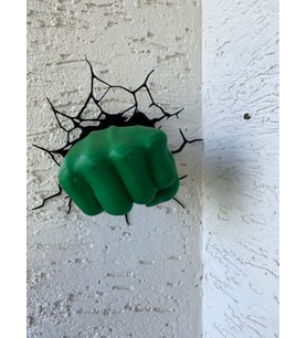 Hulk Yumruğu Duvar Dekoru - 3D Baskı Marvel Temalı Kırık Duvar Efektli Biblo