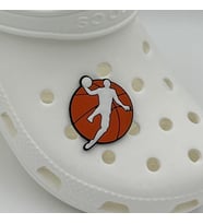 Terlik Süsü ve Aksesuarı , Çanta Süsü – Renkli Jibbitz Jordn Basket Görselli Figür Aksesuarı (Beyaz-Turuncu)