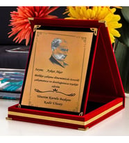 Kişiye Özel Atatürk Tasarımlı Plaket - Kadife Kutulu