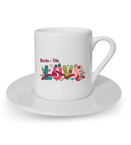 İsme Özel Fincan - Çiçek Detaylı Love Baskılı (Beyaz)
