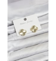 Gold Renk Pirinç Yonca Model Kadın Küpe