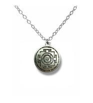 Kali Yantra Sembol Figürlü Kolye – Spiritüel Gümüş Renk Unisex Meditasyon Takısı