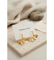 316L Çelik Gold Renk Yelpaze Model Küpe