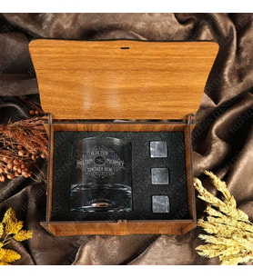 Ahşap Kutulu Vintage Tasarımlı Çiftlere Özel Taşlı Viski Kadehi Seti