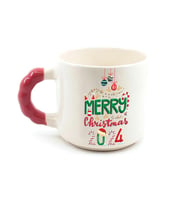 Merry Christmas 2024 Baskılı Kırmızı Kulplu Boncuk Yılbaşı Kupası