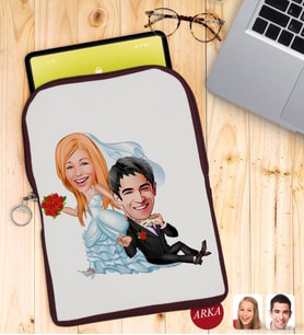 BK Gift Kişiye Özel Evleniyoruz Karikatürlü Taşınabilir Koruyucu Tablet Kılıfı & Organizer Çanta - Bordo-2
