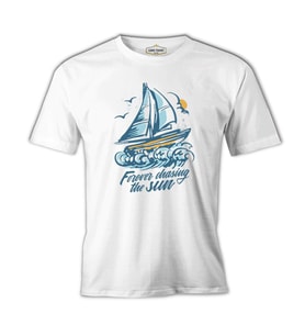 Sailing Boat Chasing the Sun Beyaz Erkek Tshirt