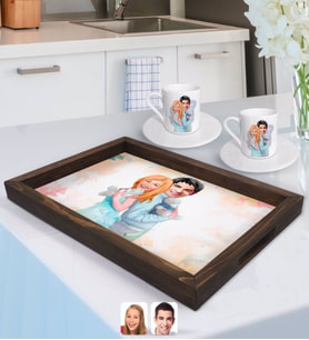 BK Gift Kişiye Özel Sevgililer Karikatürlü Doğal Ahşap Tepsi ve 2’li Kahve Fincan Seti-87
