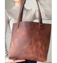 ALESTA LEATHER El Yapımı Hakiki Deri Kadın Tote Omuz Çantası (Koyu Taba)