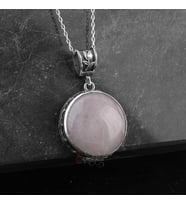 Pembe Kuvars Taşı 925 Ayar Gümüş  Motifli El İşçiliği Kolye