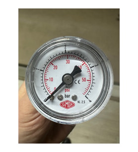 0-4 Bar Ø52 Mm Arkadan Bağlantılı Kuru Tip Manometre