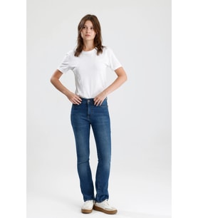 #KadınJean Az Giyilmiş Görünümlü Orta Indigo Boot Cut Kesim Monica24 Rahat Kadın Jean Pantolon