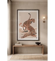 Doğanın Zarafeti ve Leoparlar 1. Kalite Ahşap Çerçeveli Tablo