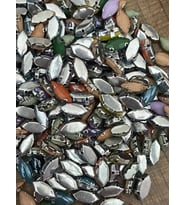 1.5 CM RENKLİ KASALI DİKİŞ DELİKLİ BONCUK DİKİŞ AKSESUAR
