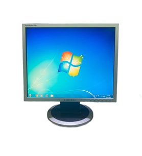 SAMSUNG SYNCMASTER 740N 17 İNÇ KARE 1280X1024 2 EL LCD MONİTÖR