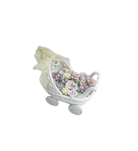 Capodimonte Çiçekli Porselen Bebek Arabası Biblo 5x15cm