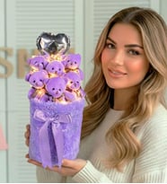 Sevgiliye Hediye Deluxe LED Işıklı Mor Peluş Silindir Kutuda, Kalpli Balonlu 6’lı Mor Ayıcık Buketi - Arkadaşa Hediye