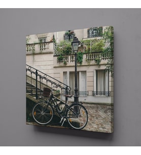 BİSİKLETLİ EV KANVAS TABLO 70x70cm (Karışık)