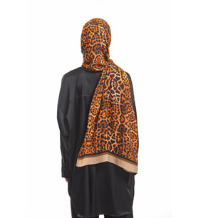 Leopar Desen Modal Seri Şal Eşarp Askısı İle Birlikte 75x200 Siyah Kızıl Oranj-7