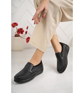Castle Black 42631 Kadın Deri Kemik Çıkıntılı Comfort Ayakkabı (Siyah)
