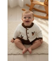 El Örgüsü Geyik Desen Erkek Kız Bebek Hırka (Beyaz-Kahve)