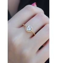 Gold Renk Zirkon Taşlı Kalp Model Charm Pirinç Kadın Yüzük - TJ-BYK2654