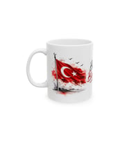 Türk Bayrağı Temalı "Bir Ölür Bin Diriliriz" Porselen Kupa Milli Değerler Tasarımı 330 ml KF10072623