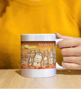 Nemrut Tasarımlı Beyaz Kupa