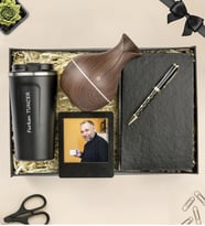 Premium Defter,Kalem,Koku Difüzörü,Fotoğraflı Çerçeve Ve Termos Hediye Seti