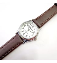 Marlas Retro Kadın Saati, Vintage Tasarım, Klasik, Gümüş Kasa Rengi, Minimal Tasarım, Koyu Kahverengi Kayış Kordon, Beyaz Kadran