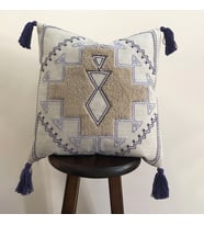 Deco Design Püsküllü El Yapımı Punch Işi Etnik Desen Dekoratif Kırlent Kılıfı (Mor)
