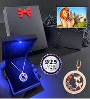 Işıklı Kutusunda 925 Ayar Gümüş Kelebek Yuvası Kolye - Kişiye Özel Fotoğraflı
