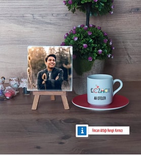 Eczacı Fotoğraflı Dekoratif Taş, Ahşap Altlıklı Türk Kahvesi Fincanı HediyeEczacıya Hediye Eczacılar Günü Hediyesi (Model 3)