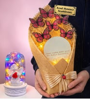 Size Özel Led Işıklı Aynalı Pembe Kelebek Buketi ve Renkli Işıklı Biblolu Fanus (Model 6)