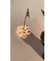 Şeffaf Epoksi içinde Mor Ve Pembe Glitterli Çiçek Şekil Kağıt Tutacağı Epoksi El Yapımı