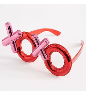 Kırmızı Renk Xoxo Yazılı Parti Gözlüğü 17x7 cm