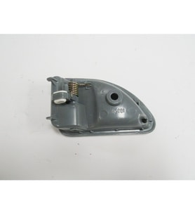 RENAULT KANGOO- 2- CLASSİC- 03/12; ÖN KAPI İÇ AÇMA KOLU SAĞ GRİ PÜTÜRLÜ 8200259377 1477-3013