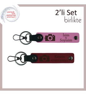 Sevgiline Fotoğrafla Gelen Hatıra, Kamera Desenli, İsme Özel Anahtarlık Takımı, Pembe-Bordo