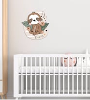 BK Gift Kişiye Özel Tembel Hayvan Tasarımlı Çocuk Odası Ahşap Duvar Süsü-1 (Beyaz)