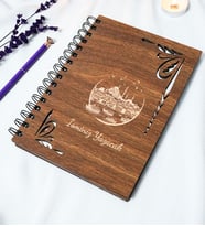 Kişiye Özel İstanbul Desenli Ahşap Kapaklı Defter - Ajanda - İsme Özel - A5 60 Yaprak (120 SAYFA) Hediyelik (Gümüş)
