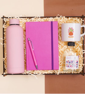 Kadına Özel Premium Hediye Kutusu – Pembe Termos, Defter, Kupa, Kalem ve Kolonya