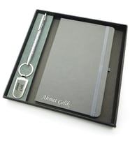Signator® Codex  N257 Kişiye Özel Defterli Set - İsme Özel Gri Kalem + İsme Özel Gri Defter + İsme Özel Anahtarlık  İsme Özel Kutusunda Hediyelik Set (Karışık)