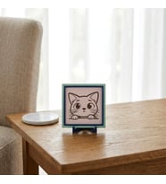 Meraklı Kedi Motifli Şık ve Modern Dekoratif Obje, Yaşam Alanınıza Neşe Katan Estetik Hatıra 10x10cm