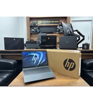 HP 15-FD0033NT i3-1315U 8GB RAM 256GB SSD 15.6" FHD 88T69EA Notebook (İKİNCİ EL)