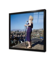 Renkli Marilyn Monroe Çerçeveli Cam Tablo