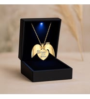 Işıklı Kutuda Kalbimin Sahibi İsimli Altın Kaplama Gümüş Kolye (Gold)