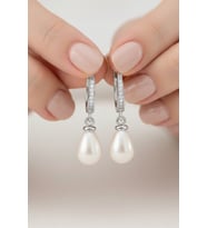 925 Ayar Gümüş Sallantılı Damla Mayorka İnci Taşlı Kadın Küpe  8x12 mm  3,2 cm