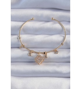 Pirinç Altın Renk Zirkon Taşlı Yonca Model Charm Bileklik - TJ-BB6327
