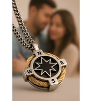 voyageaccessory Sevgiliye Hediye . Senin yolun hep açık olsun ...Yolunu Asla Kaybetme Kuzey Yıldızı Pusula Kolye (Altın-Gümüş)