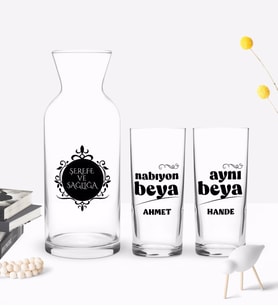 BK Gift Kişiye Özel Renkli Baskılı Nabıyon Beya -  Aynı Beya Tasarımlı İkili Rakı Bardağı ve Karaf Hediye Seti-1 (Model 1)